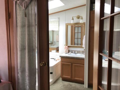 403 Glenhurst Dr, Roscommon, MI 48653 photo 11