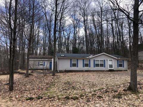 403 Glenhurst Dr, Roscommon, MI 48653 photo 1