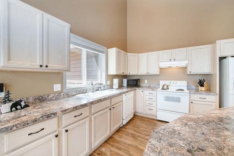 1601 Bears Paw Trl, Vanderbilt, MI 49795 photo 24