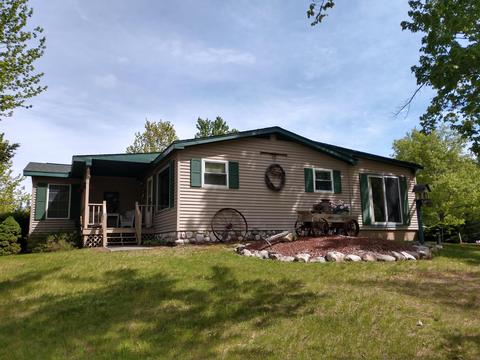 15265 Lakeview Dr, Wolverine, MI 49799 photo 2