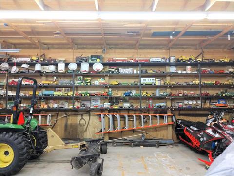 15265 Lakeview Dr, Wolverine, MI 49799 photo 30