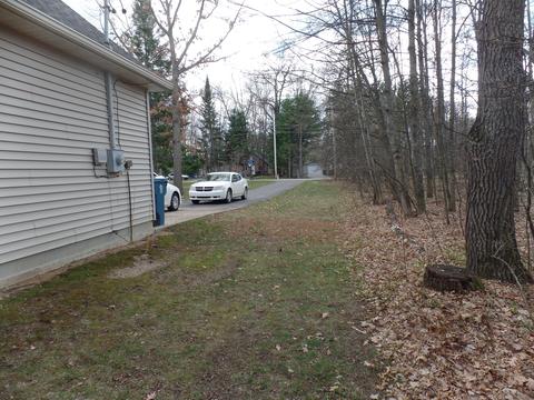 308 Avalon Dr, Roscommon, MI 48653 photo 5