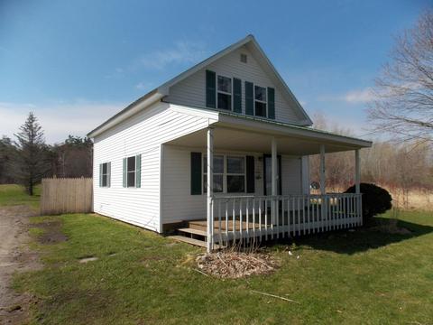 2504 E State St, Cheboygan, MI 49721 photo 4