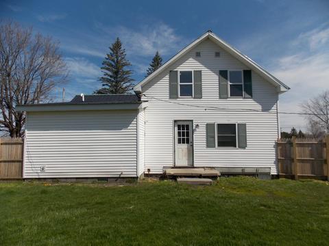 2504 E State St, Cheboygan, MI 49721 photo 5