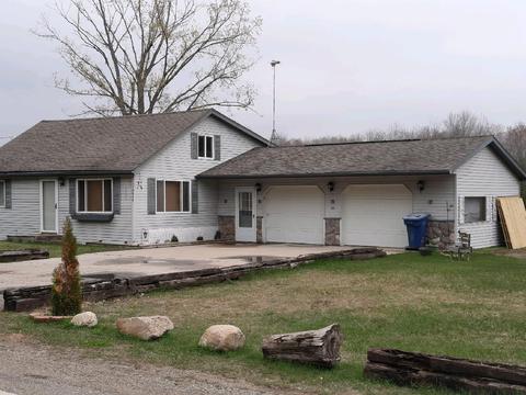 10955 Maple Valley Gladwin Mi 48624, Gladwin, MI 48624 photo 1