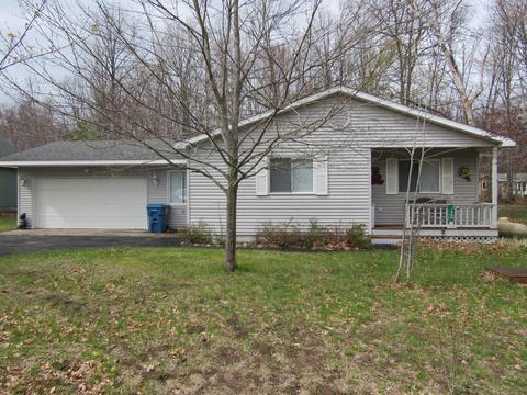 326 Avalon Dr, Roscommon, MI 48653 photo 1