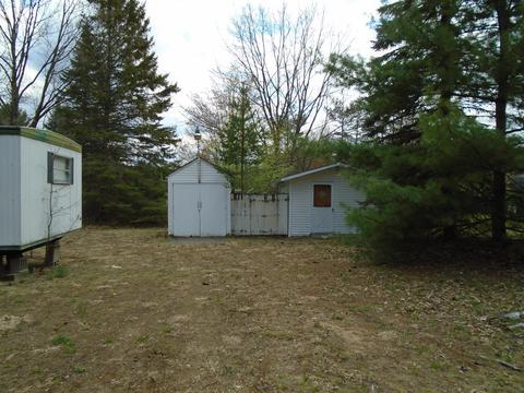 376 Bruin Dr, Mio, MI 48647 photo 2