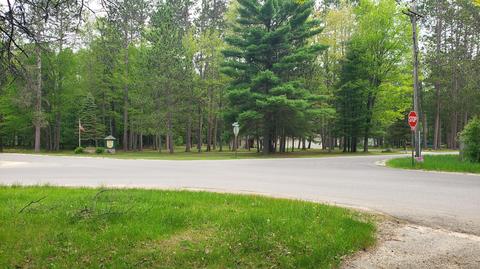 6627 Nottingham Drive Grayling Mi 49738 Dr, Grayling, MI 49738 photo 5