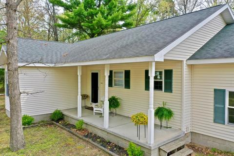 4836 E Higgins Lake Drive Roscommon Mi 48653 Dr, Roscommon, MI 48653 photo 2