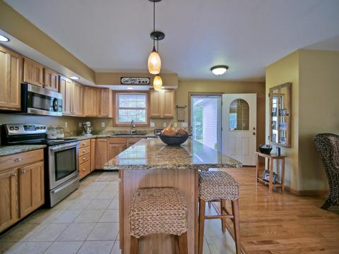 4836 E Higgins Lake Drive Roscommon Mi 48653 Dr, Roscommon, MI 48653 photo 4