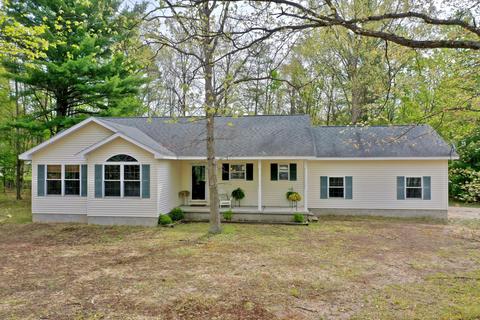 4836 E Higgins Lake Drive Roscommon Mi 48653 Dr, Roscommon, MI 48653 photo 1