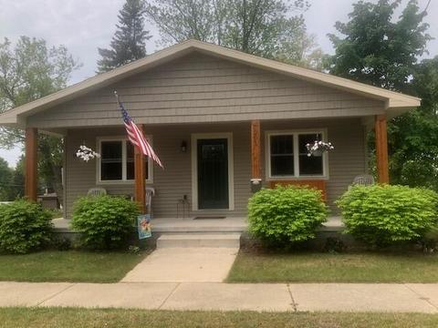 201 Park St, Grayling, MI 49738 photo 2