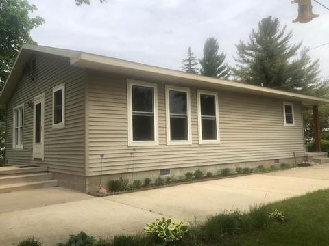 201 Park St, Grayling, MI 49738 photo 4
