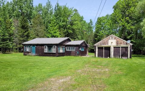 8505 E Brutus Rd, Brutus, MI 49716 photo 1