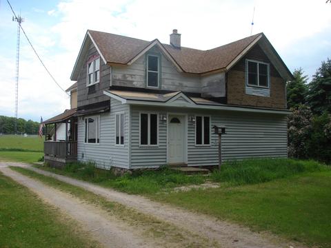 6423 E Dotski Rd, Cheboygan, MI 49721 photo 1