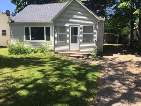 206 S E Street Cheboygan Mi 49721 St, Cheboygan, MI 49721 photo 1