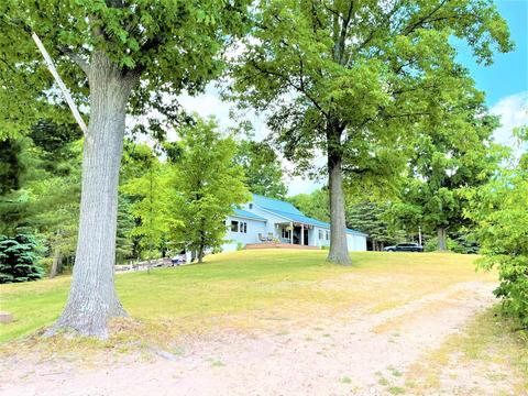 8971 E 12 Rd, Manton, MI 49663 photo 4