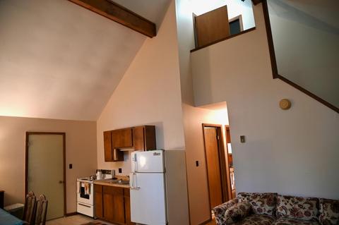 211 Glenhurst Dr, Roscommon, MI 48653 photo 2