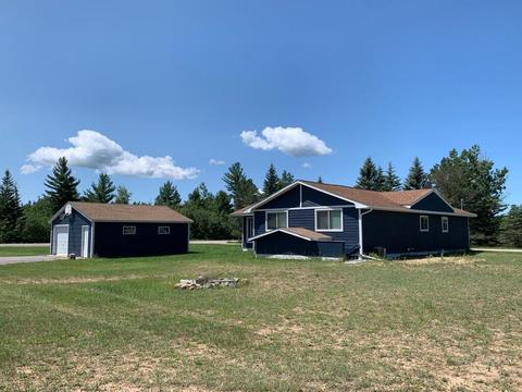 7449 E Robinson Rd, Pellston, MI 49769 photo 2