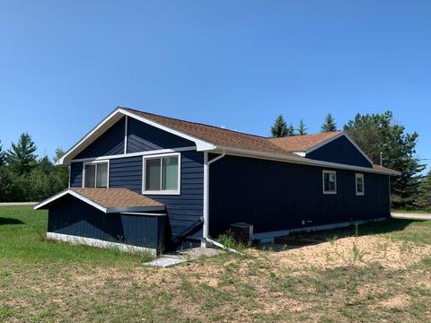 7449 E Robinson Rd, Pellston, MI 49769 photo 3