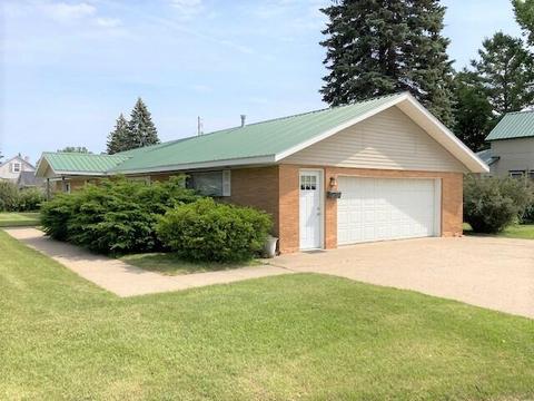 602 E State Street Cheboygan Mi 49721 St, Cheboygan, MI 49721 photo 2