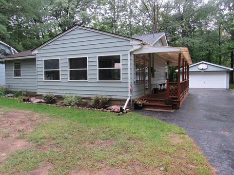 205 Dover Dr, Roscommon, MI 48653 photo 1