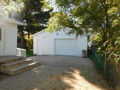 503 Elm St, Grayling, MI 49738 photo 2