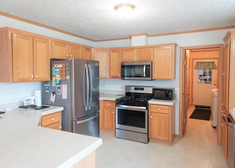 7143 Robbins Way, Cheboygan, MI 49721 photo 5