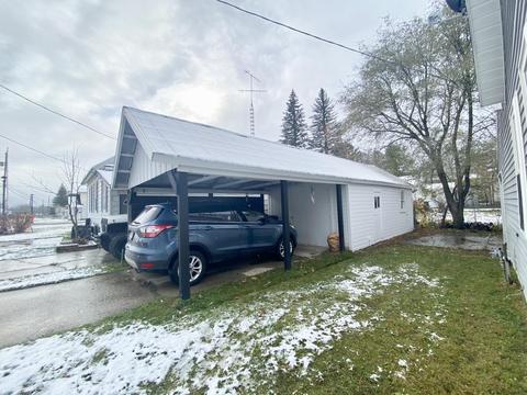 403 Maple St, Grayling, MI 49738 photo 4