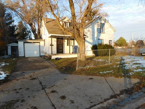 102 Fig St, Grayling, MI 49738 photo 3