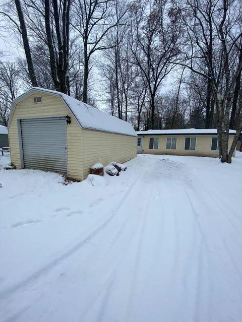 5329 Dwight Street Gladwin Mi 48624 St, Gladwin, MI 48624 photo 1