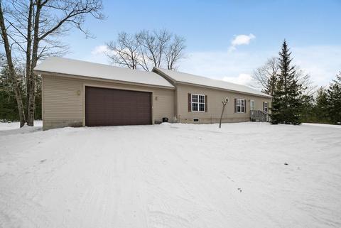 16640 Fir Dr, Wolverine, MI 49799 photo 2