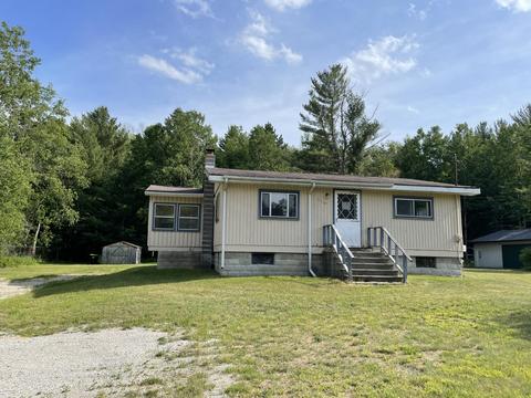 349 W Sunset Dr, Roscommon, MI 48653 photo 1