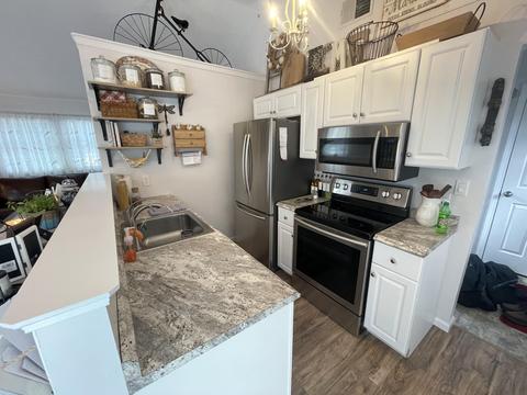 2153 Earl Ct, Gladwin, MI 48624 photo 3