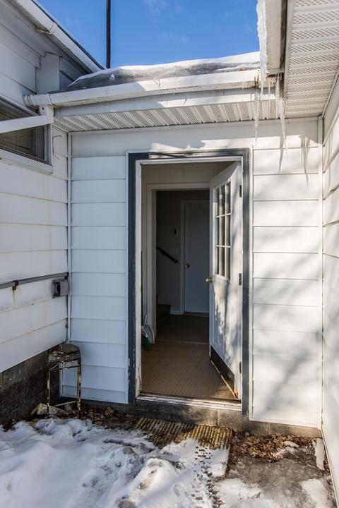 602 Pine St, Cheboygan, MI 49721 photo 5