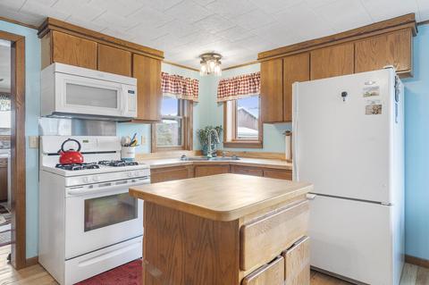 10426 Wolverine Rd, Wolverine, MI 49799 photo 4