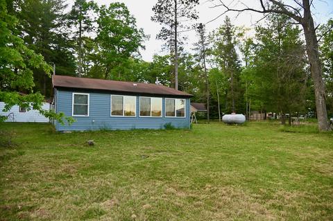6554 Robin Dr, Harrison, MI 48625 photo 7