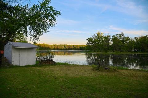 6554 Robin Dr, Harrison, MI 48625 photo 3