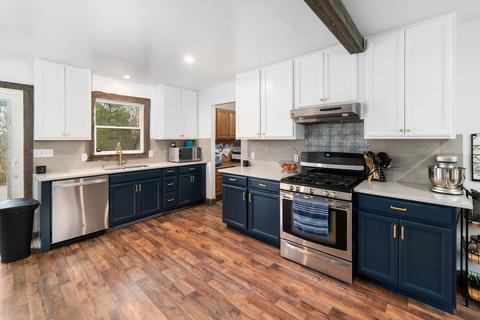 5953 Dailey Rd, Indian River, MI 49749 photo 8