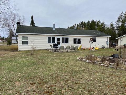 6009 Pells Street Pellston Mi 49769 St, Pellston, MI 49769 photo 2