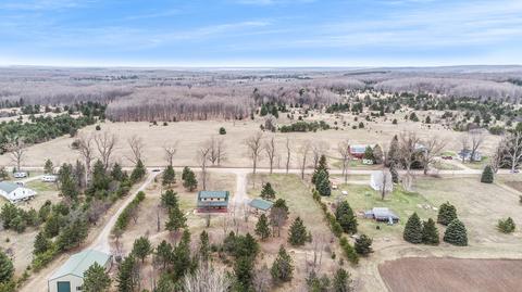 8407 Mentor Rd, Wolverine, MI 49799 photo 10