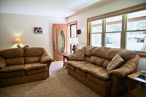 208 Lakeview Dr, Roscommon, MI 48653 photo 3