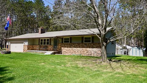 208 Lakeview Dr, Roscommon, MI 48653 photo 1
