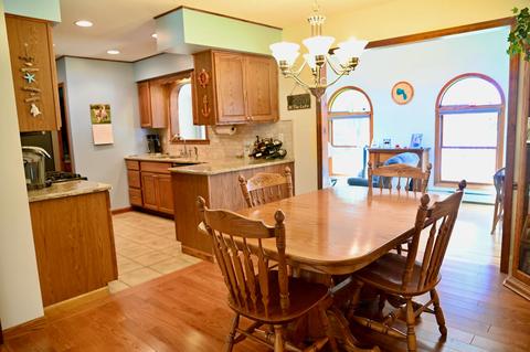 208 Lakeview Dr, Roscommon, MI 48653 photo 8