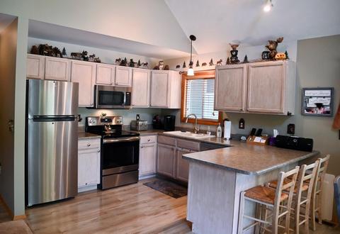 305 Golfview Dr, Roscommon, MI 48653 photo 8