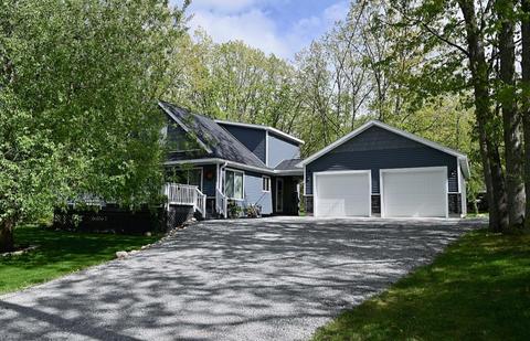 305 Golfview Dr, Roscommon, MI 48653 photo 2