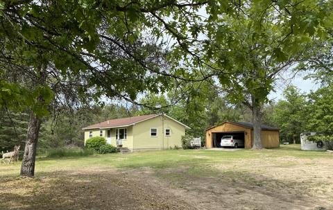 1127 E Pioneer Rd, Roscommon, MI 48653 photo 1