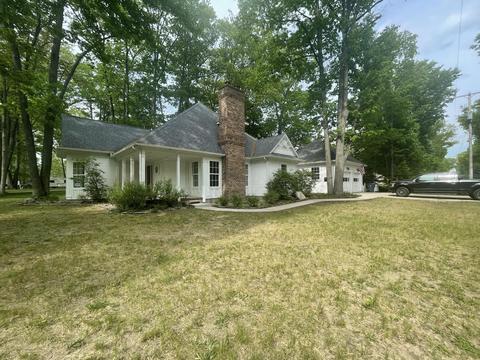 3300 W Lansing Road Roscommon Mi 48653 Rd, Roscommon, MI 48653 photo 1