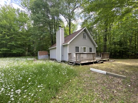 7915 Lang St, Roscommon, MI 48653 photo 2