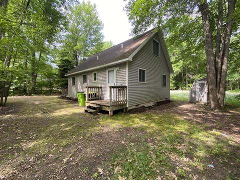 7915 Lang St, Roscommon, MI 48653 photo 4